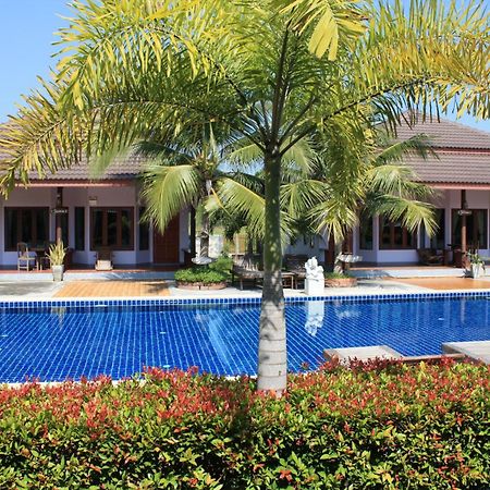 Waterside Resort Pran Buri Esterno foto