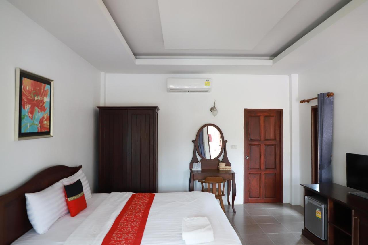 Waterside Resort Pran Buri Esterno foto