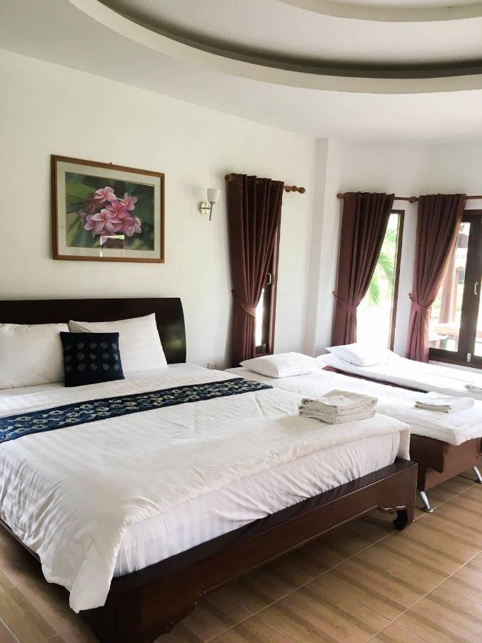 Waterside Resort Pran Buri Esterno foto
