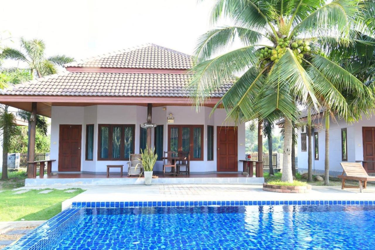 Waterside Resort Pran Buri Esterno foto