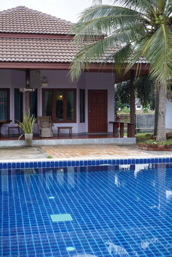 Waterside Resort Pran Buri Esterno foto