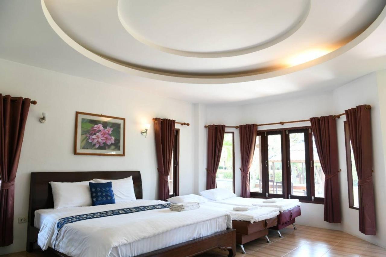 Waterside Resort Pran Buri Esterno foto