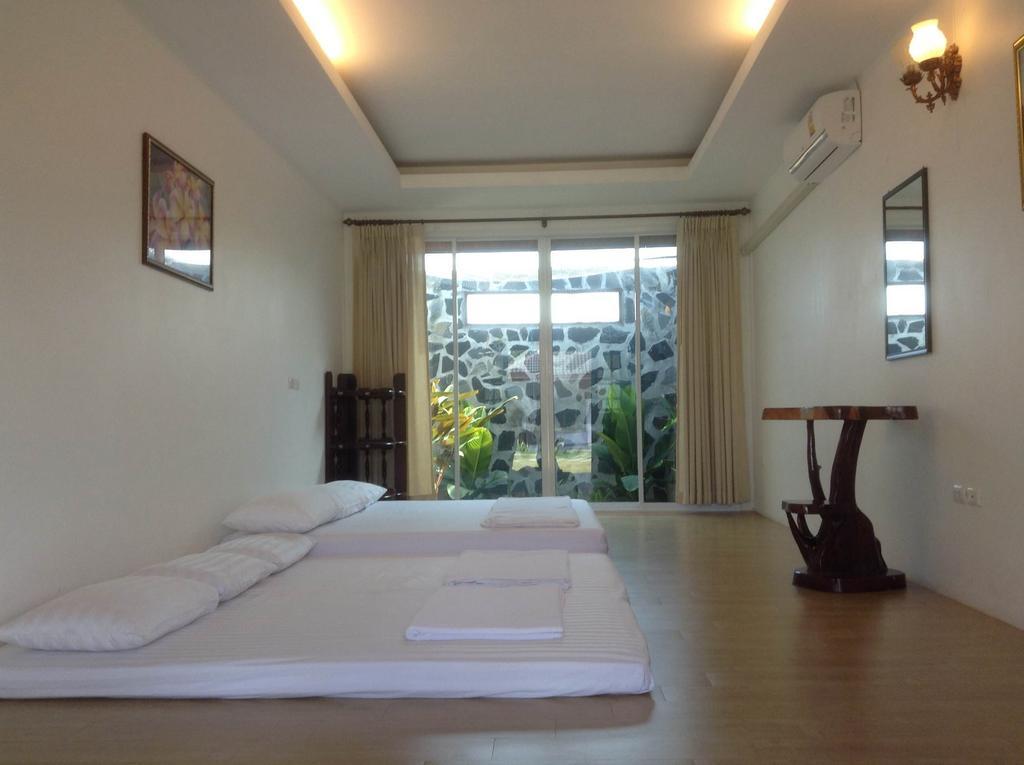 Waterside Resort Pran Buri Esterno foto
