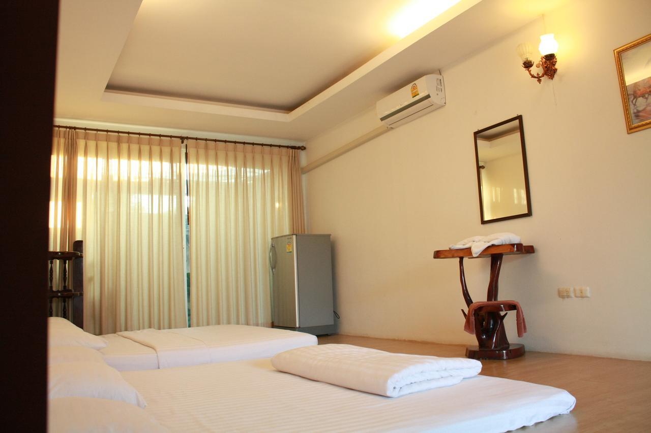 Waterside Resort Pran Buri Esterno foto