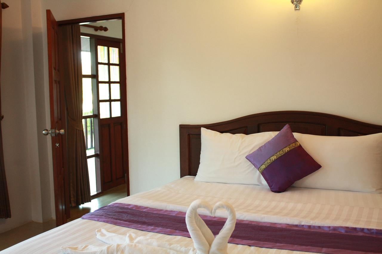 Waterside Resort Pran Buri Esterno foto